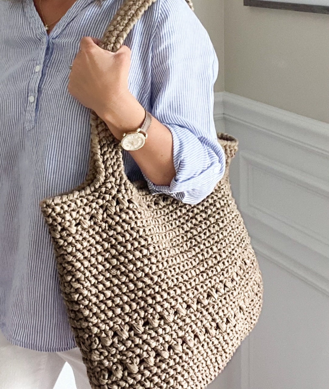 The Weekender Crochet Bag Pattern with full Video Tutorial