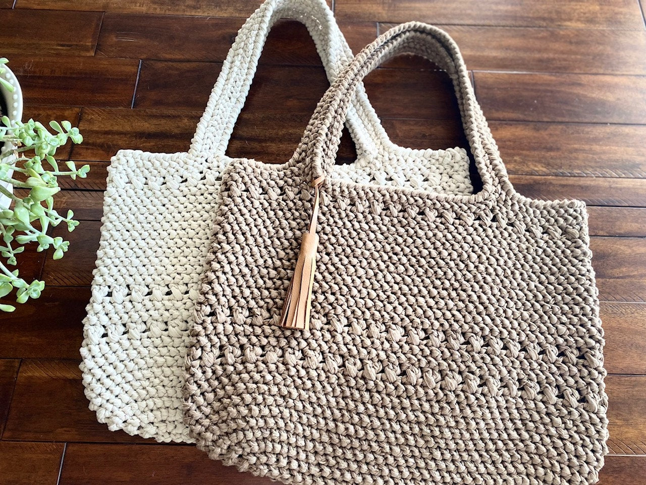 The Weekender Crochet Bag Pattern with full Video Tutorial