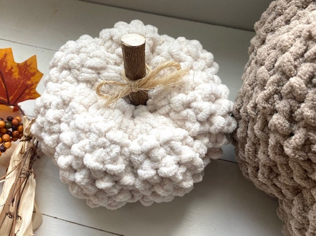 The Cozy Crochet Pumpkin Pattern in 5 Sizes