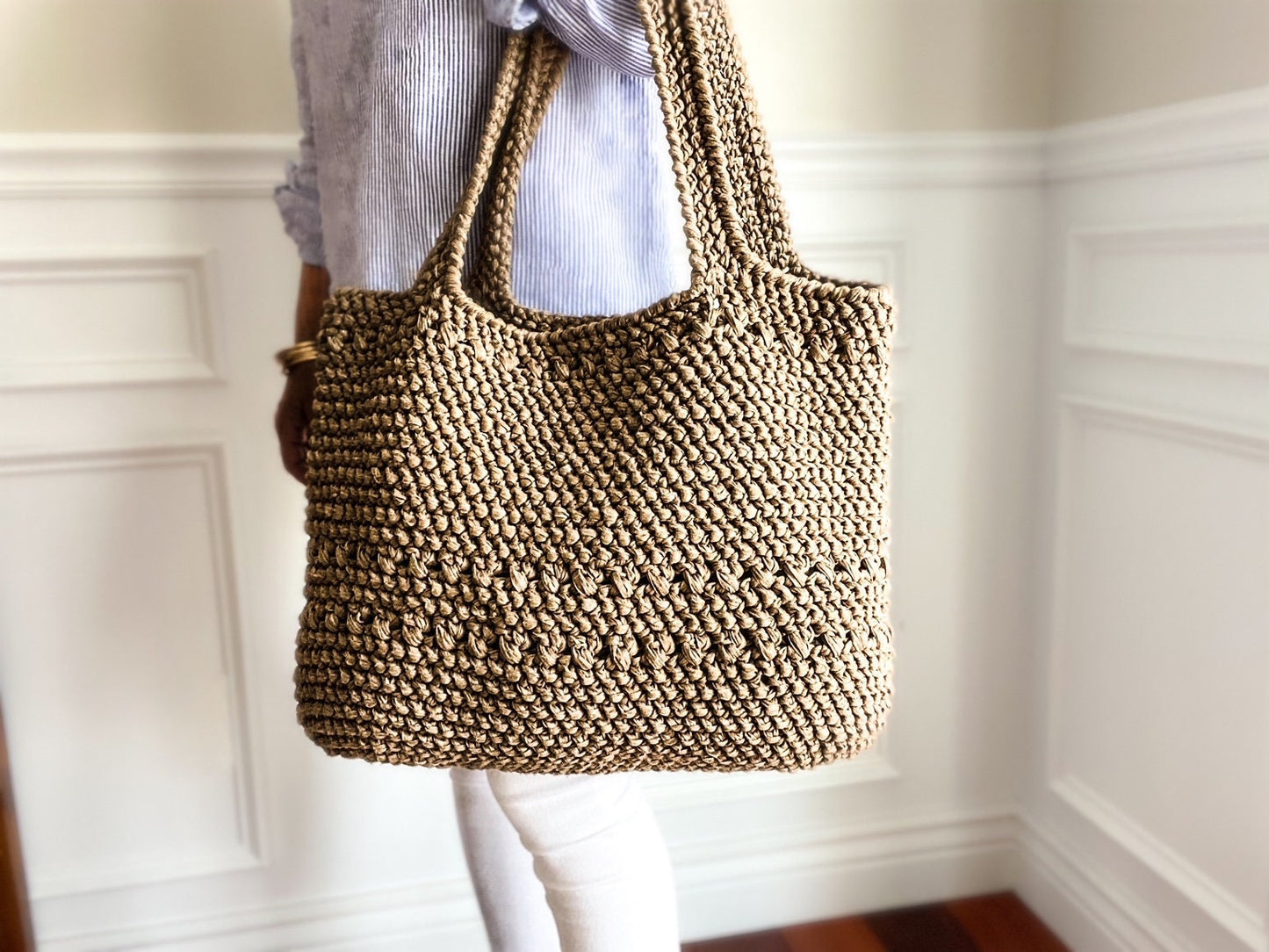 The Weekender Crochet Bag Pattern with full Video Tutorial