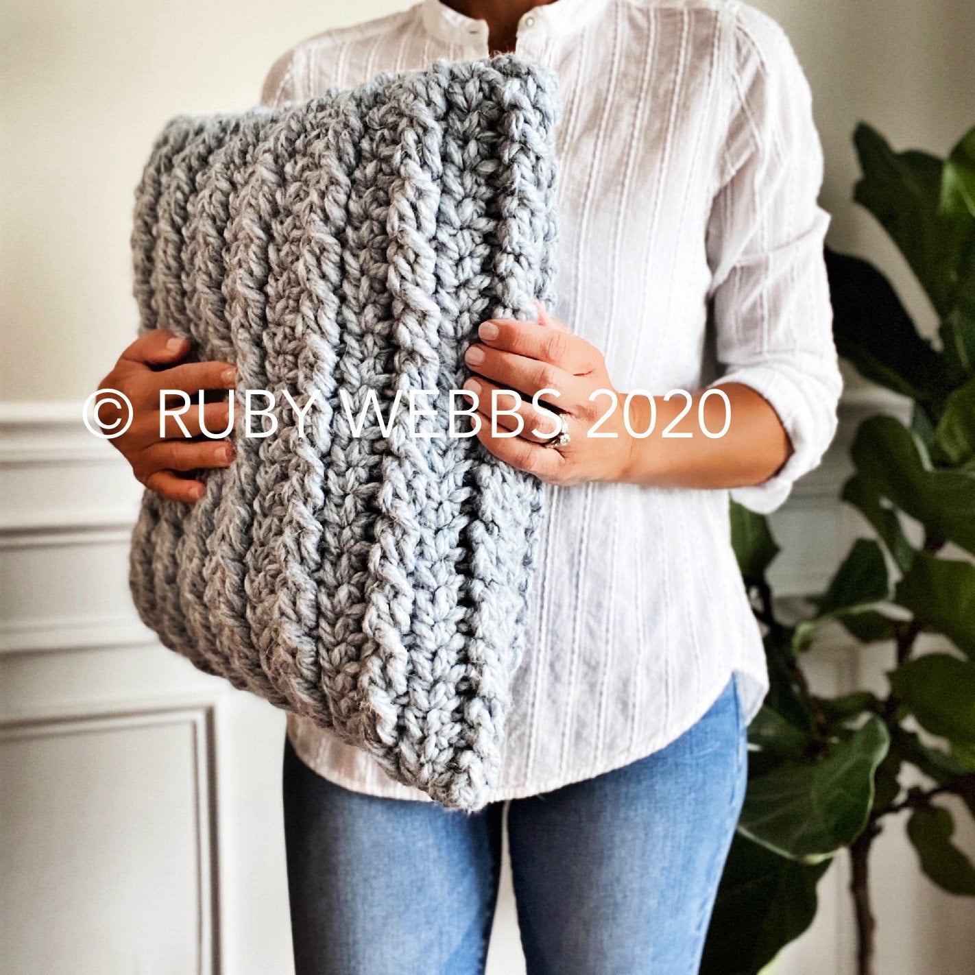 The Kaelin Cabled Pillow Pattern, Crochet Pattern